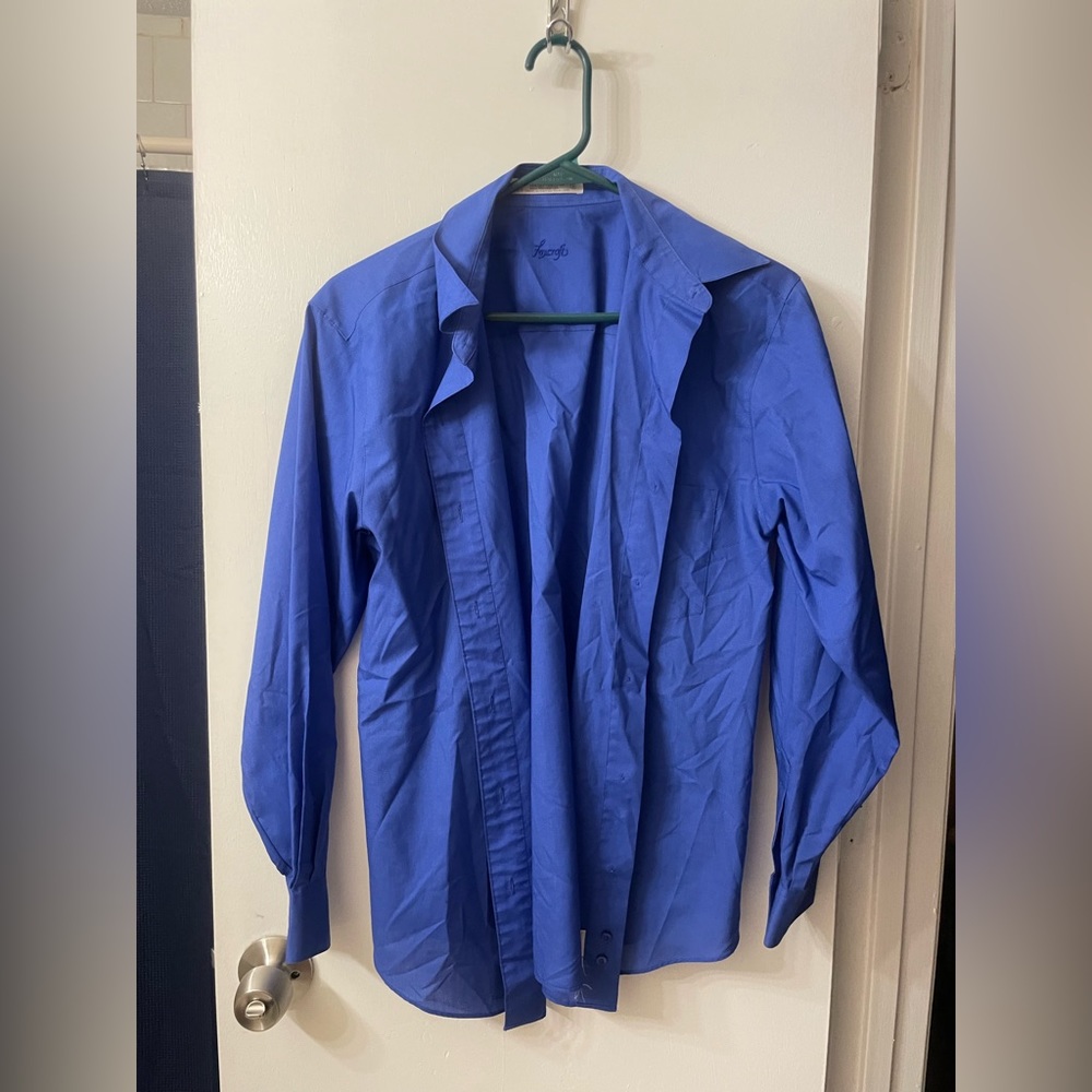 Women’s long sleeve button down shirt